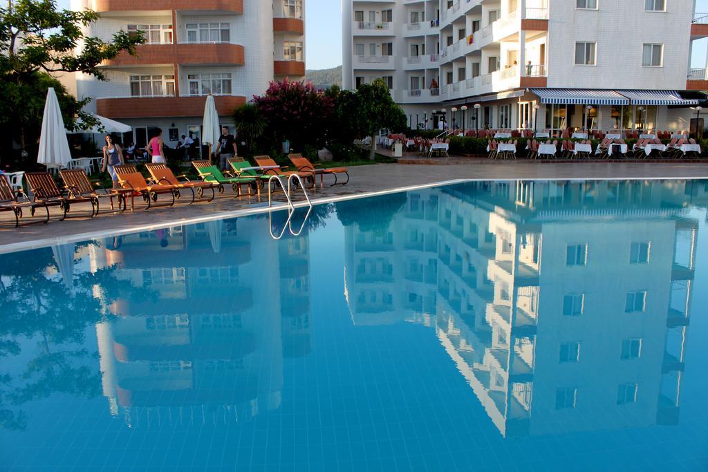 Rena Hotel Kucukkuyu Buitenkant foto