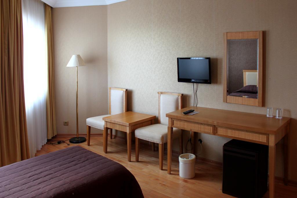 Rena Hotel Kucukkuyu Buitenkant foto