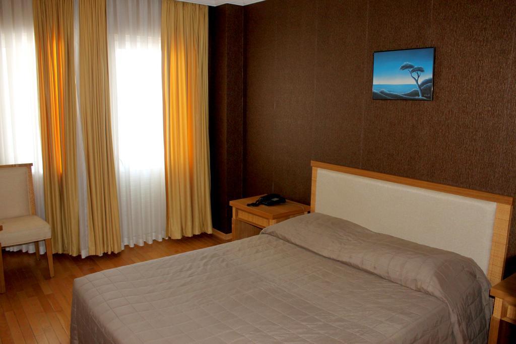 Rena Hotel Kucukkuyu Buitenkant foto