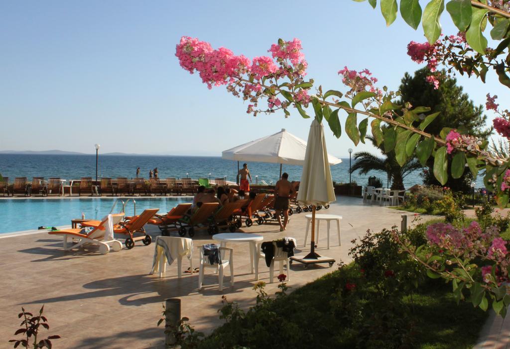 Rena Hotel Kucukkuyu Buitenkant foto