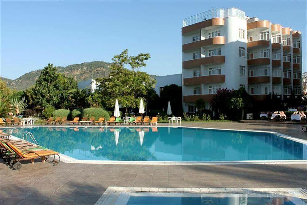 Rena Hotel Kucukkuyu Buitenkant foto