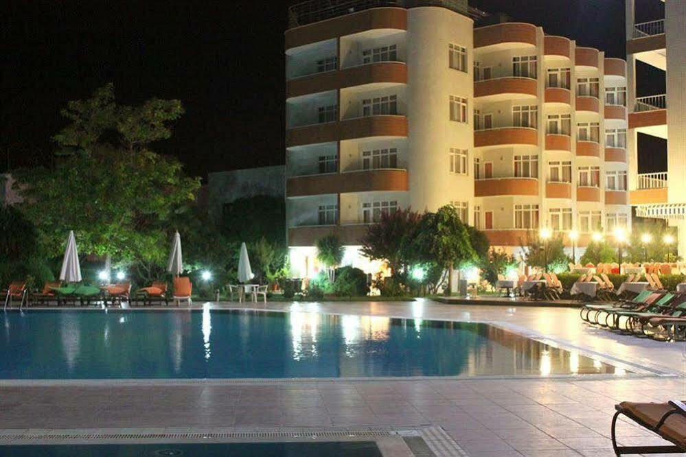 Rena Hotel Kucukkuyu Buitenkant foto