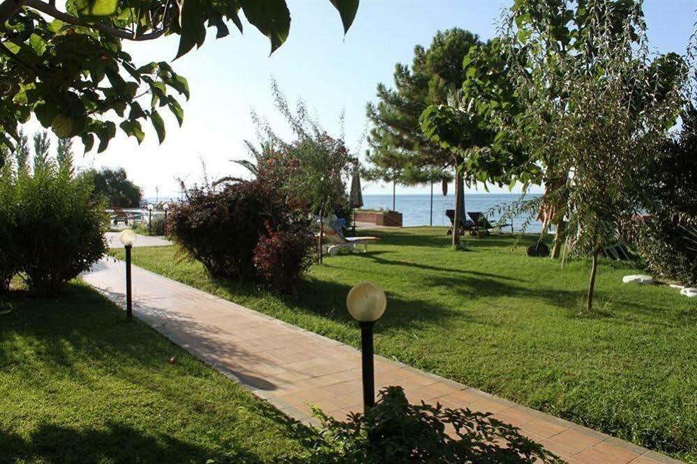 Rena Hotel Kucukkuyu Buitenkant foto