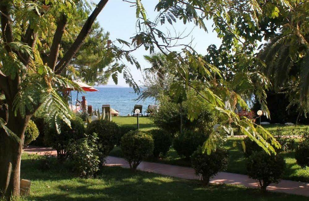 Rena Hotel Kucukkuyu Buitenkant foto